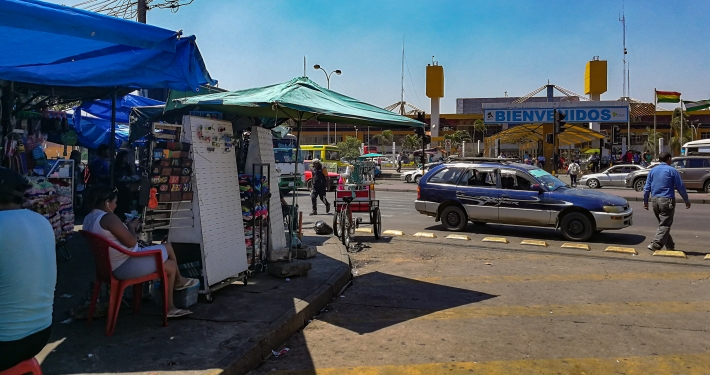 Markt beim Bahnhof in Santa Cruz