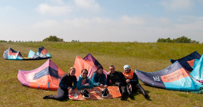 Kitesurfen lernen: Anfänger-Kurs bei den Windgeistern auf Fehmarn Kitesurfen