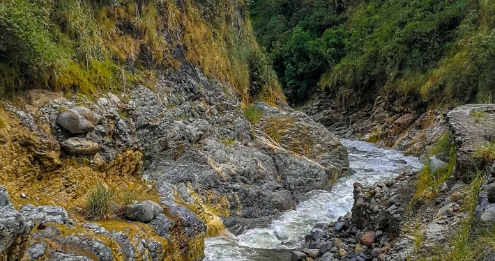 Lluskamayu Fluss Salkantay Trek