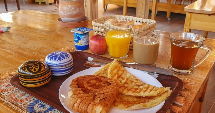 Frühstück im Dar Surf