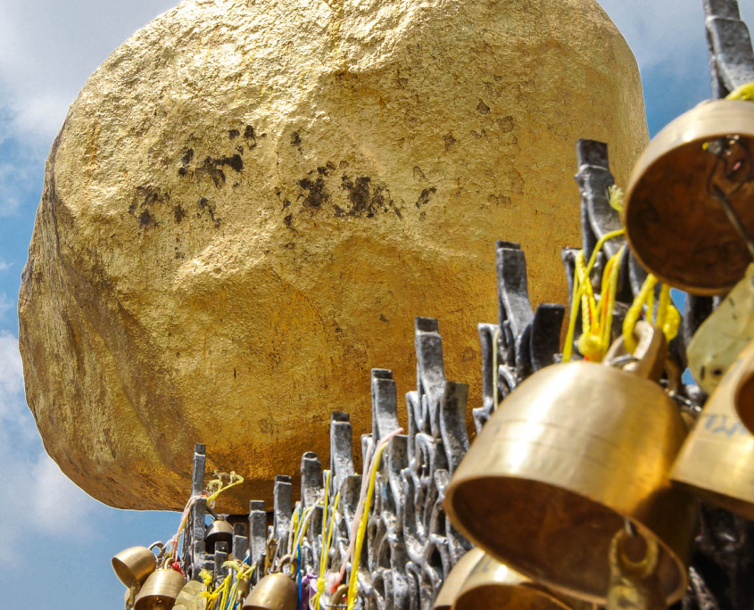 Glöckchen an der Golden Rock Pagode in Myanmar