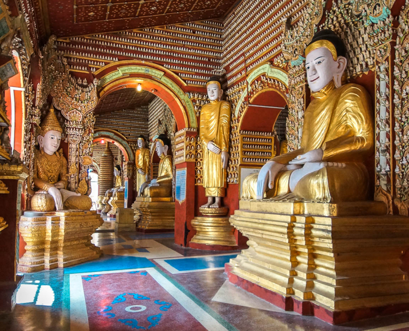 Tausende Buddhas in der Thanboddhay Pagode in Monywa