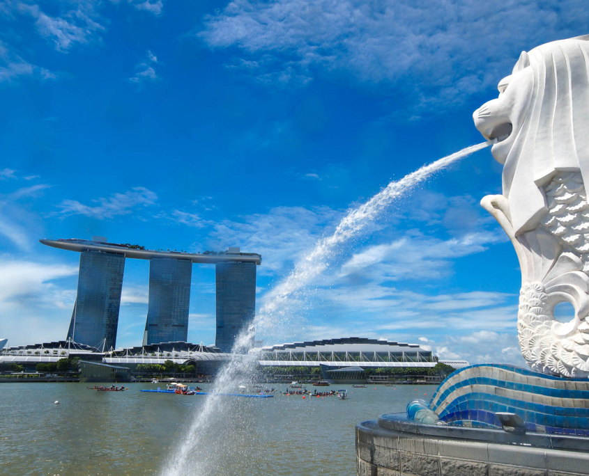 Merlion Brunnen an der Marina Bay in Singapur