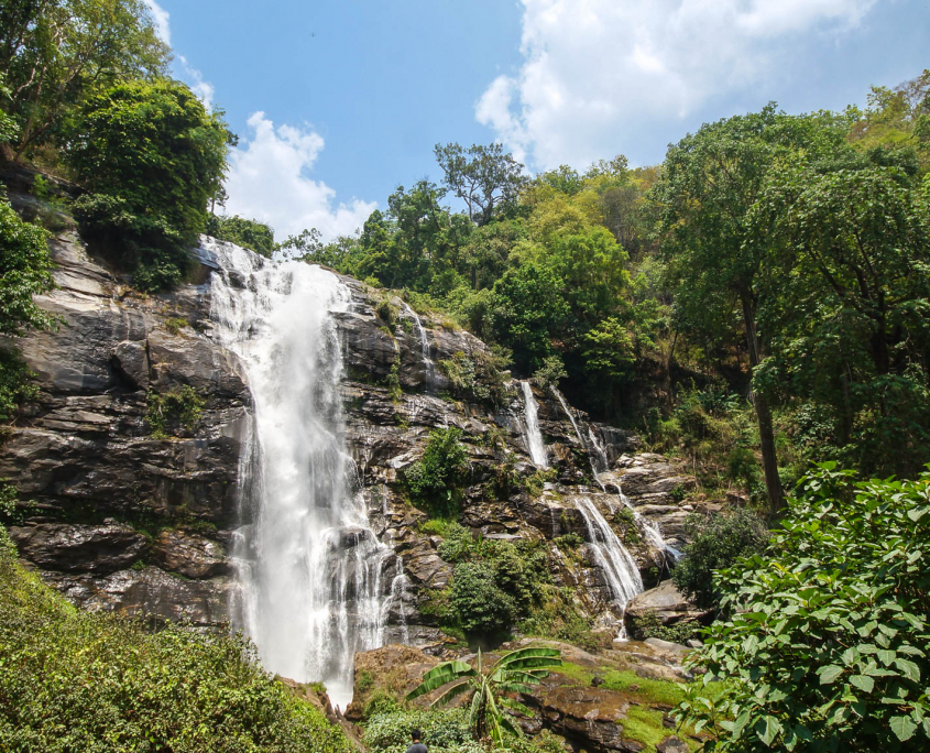 Wachirathan Wasserfall im Doi Inthanon Nationalpark